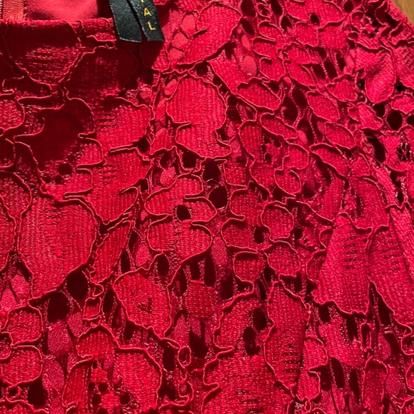 Red dress chic dentelle - Picture 3 of 3